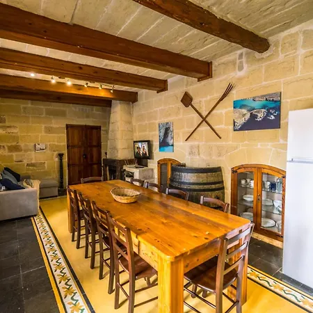 Апартаменты Caqsi *