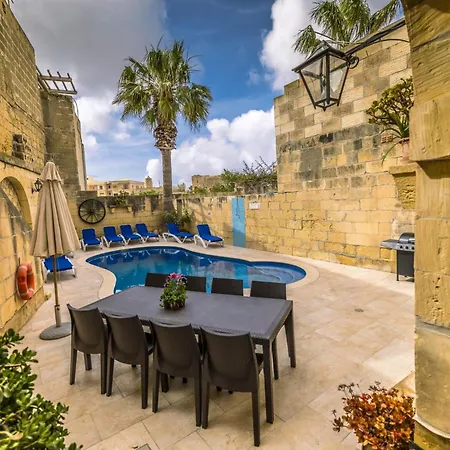 Apartment Caqsi Kercem